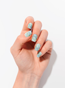 Nails_Daisy_W_Flamingo.webp