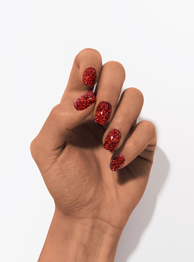 Nails_Red_Apple_G_Flamingo.webp